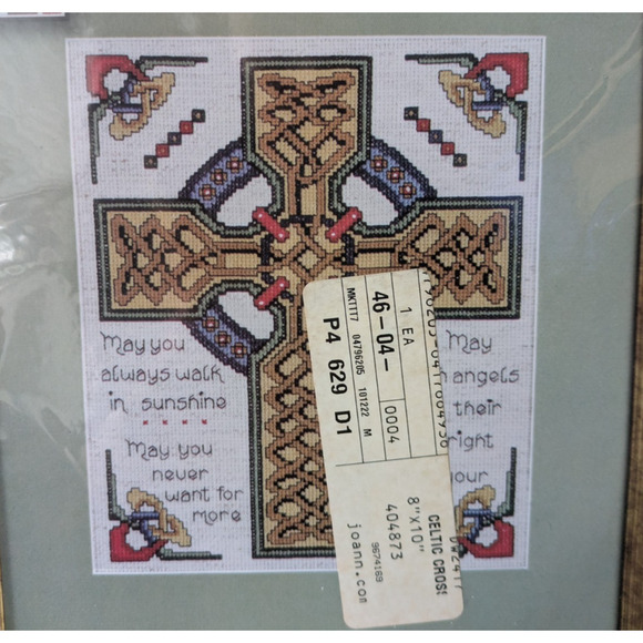 Celtic Cross Counted Cross Stitch Kit New Embroidery 2417 Design Works 8 x 10 - Picture 4 of 6